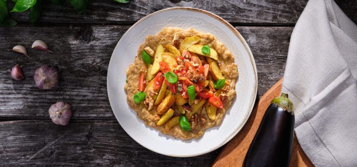 AVIKO Pati Parts Garlic pishirilgan baqlajon pastasi, pomidor va piyoz bilan (salata de vinete)